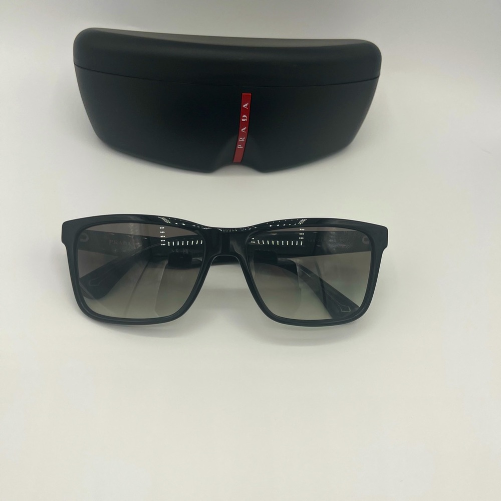 NWT Women’s Prada Sunglasses - Picture 1 of 4